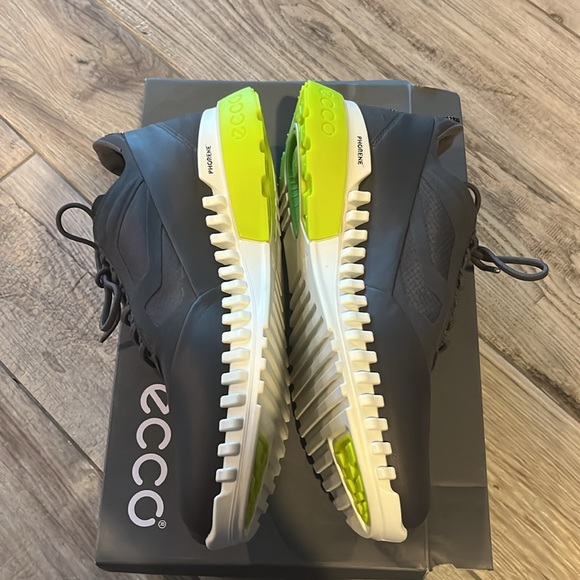 NIB never worn ECCO MEN'S ZIPFLEX BREATHRU HYDROMAX sneakers - Picture 4 of 8